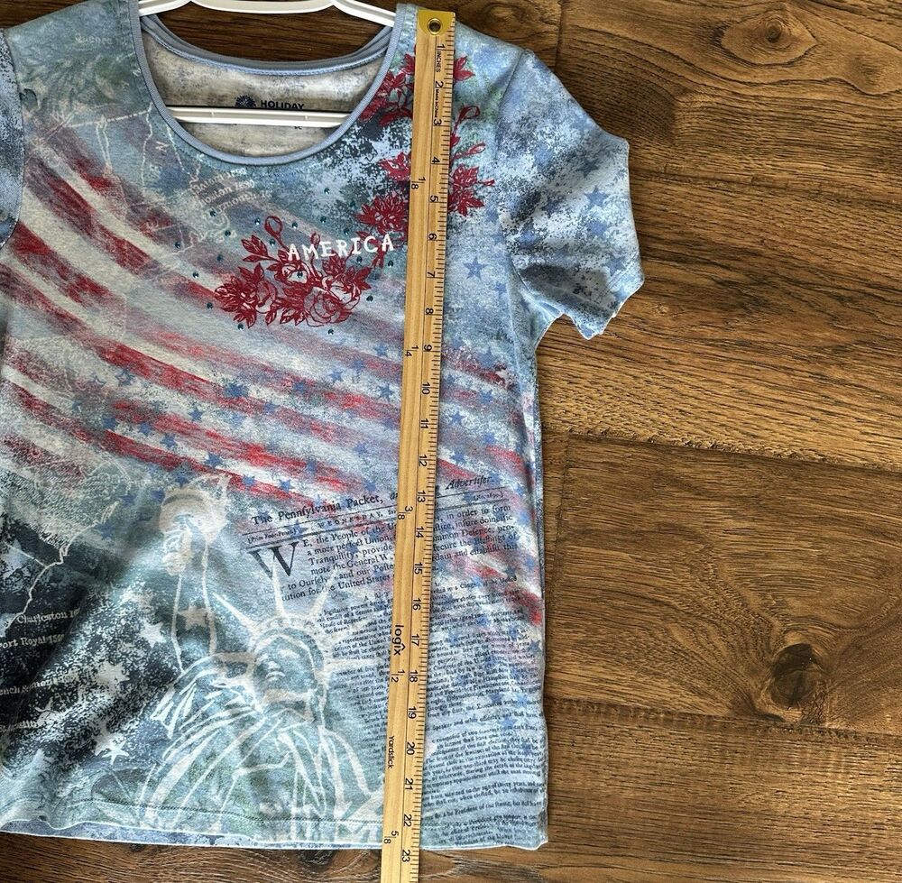 Womens Patriotic Flag Tee Statue Liberty Americana Rhinestone Top S - Picture 8 of 8